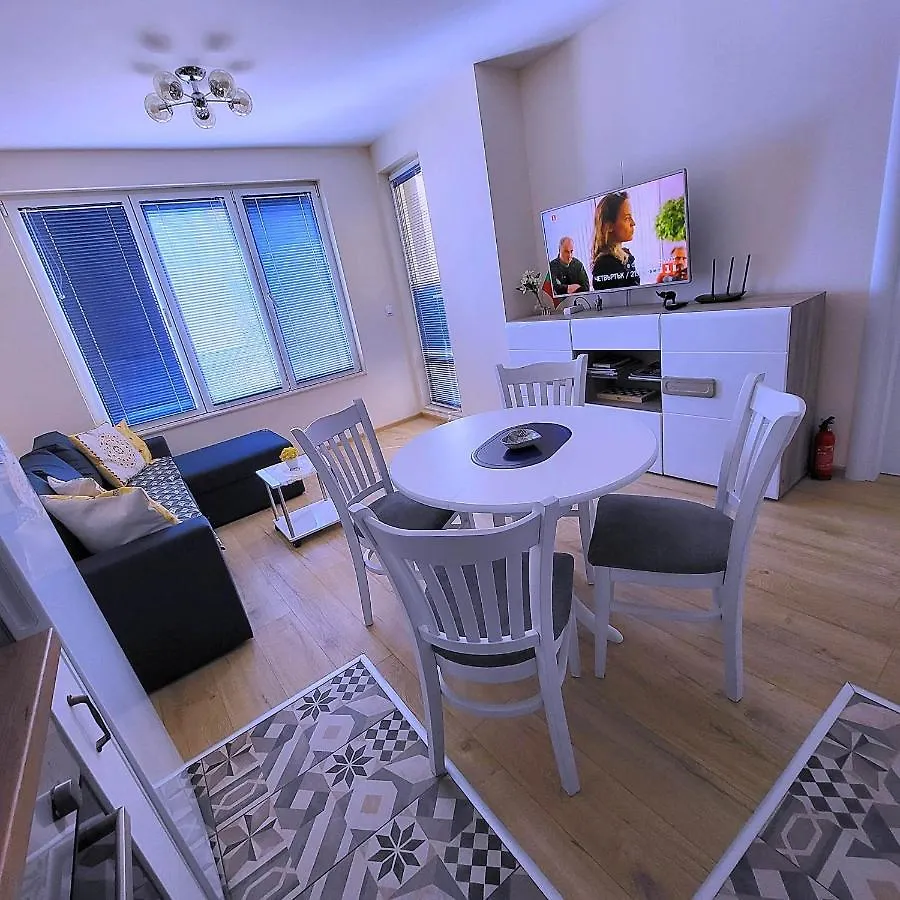 Nicky Holiday Flat Burgas Apartment
