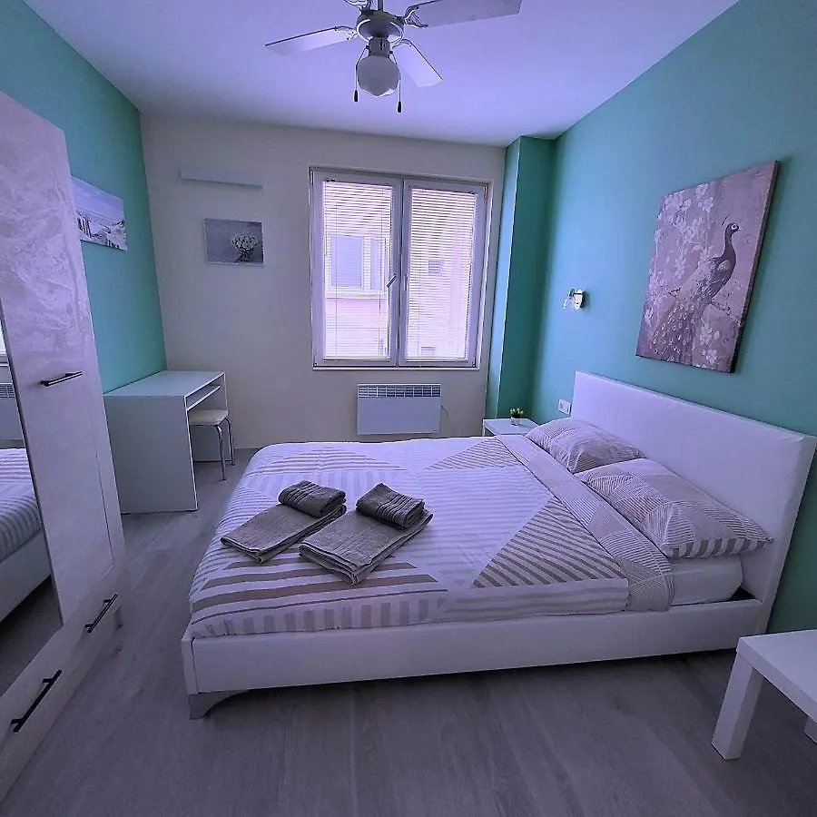 Nicky Holiday Flat Burgas Bulgaria